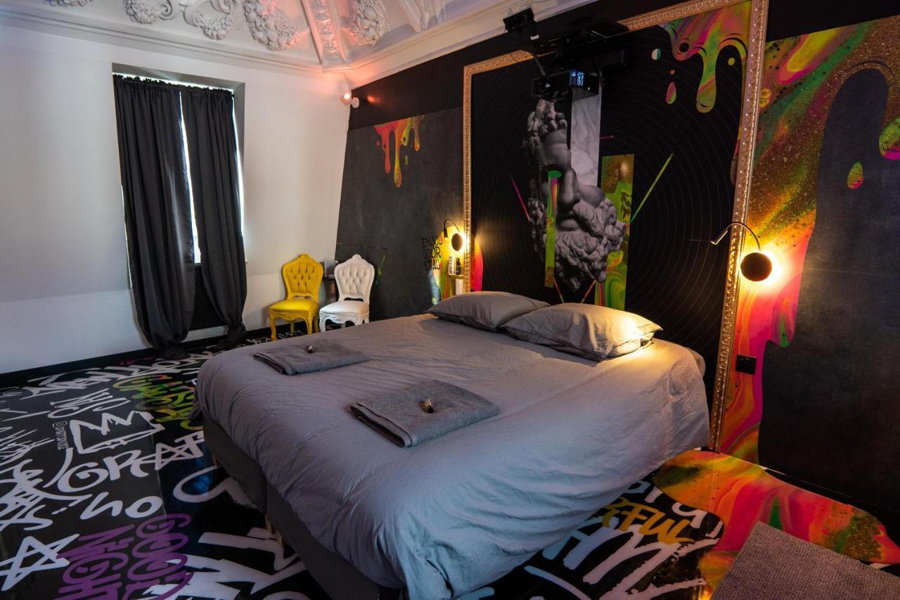 Capsule Art Deco - Jacuzzi - Netflix - Home Cinema - Arcade De Jeux & Nintendo Switch - 2 Chambres - Filet Suspendu 瓦朗西纳 外观 照片